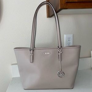 Michael Kors Medium Carryall Tote